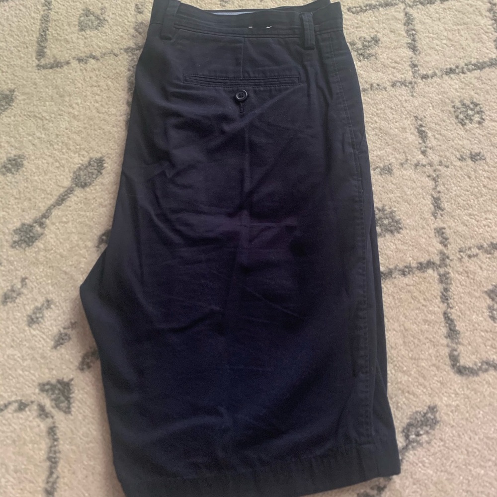 9 Inch J Crew Rivington short - Picture 3 of 3